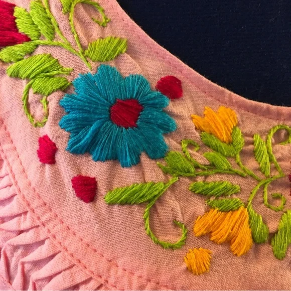 VTG 🌻 Embroidered Mexican blouse - Picture 10 of 16